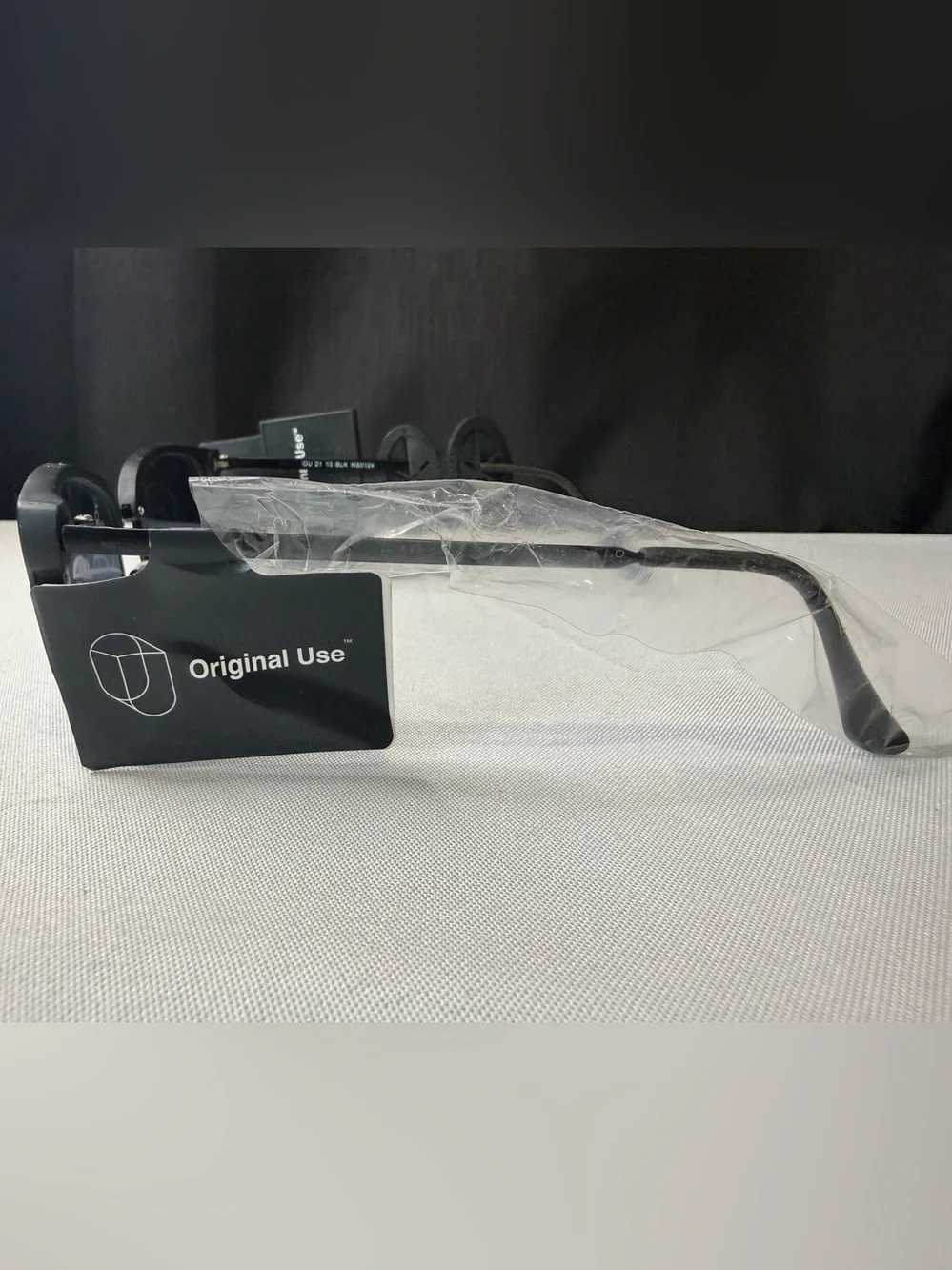 Original Use Stylish Black Adult Sunglasses - NWT